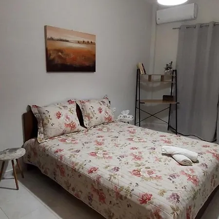 Апартаменты Chrisanthi S House *
