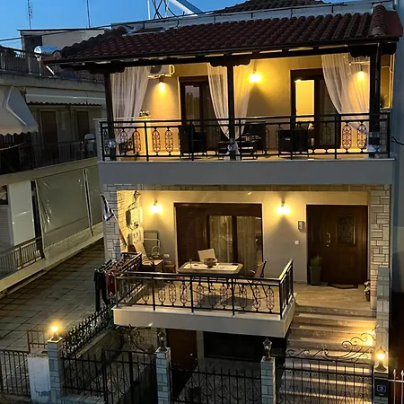 Апартаменты Chrisanthi S House