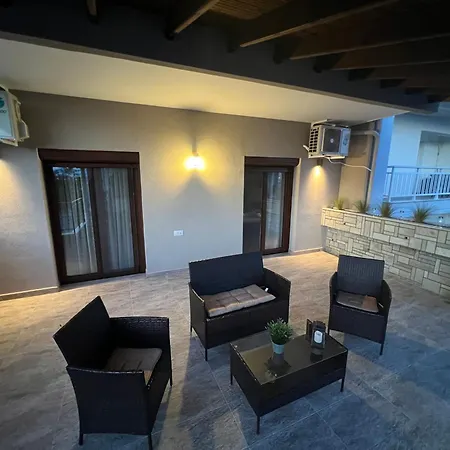Chrisanthi S House Апартаменты Неа-Миханиона